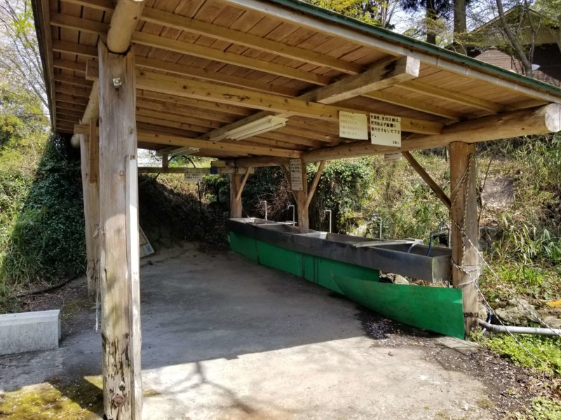 三日月の滝温泉キャンプ場（Bサイト側の炊事場）