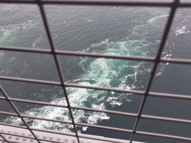 うどん県と淡路島 3泊4日のキャンプ旅行記（渦の道から見た小渦）