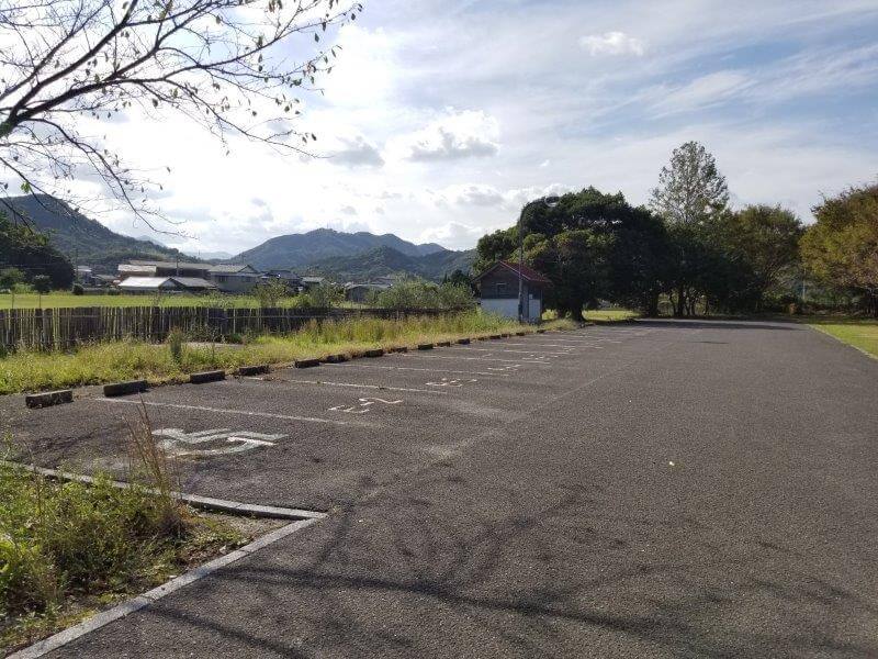 大池オートキャンプ場 フリーサイトB横にある駐車スペース