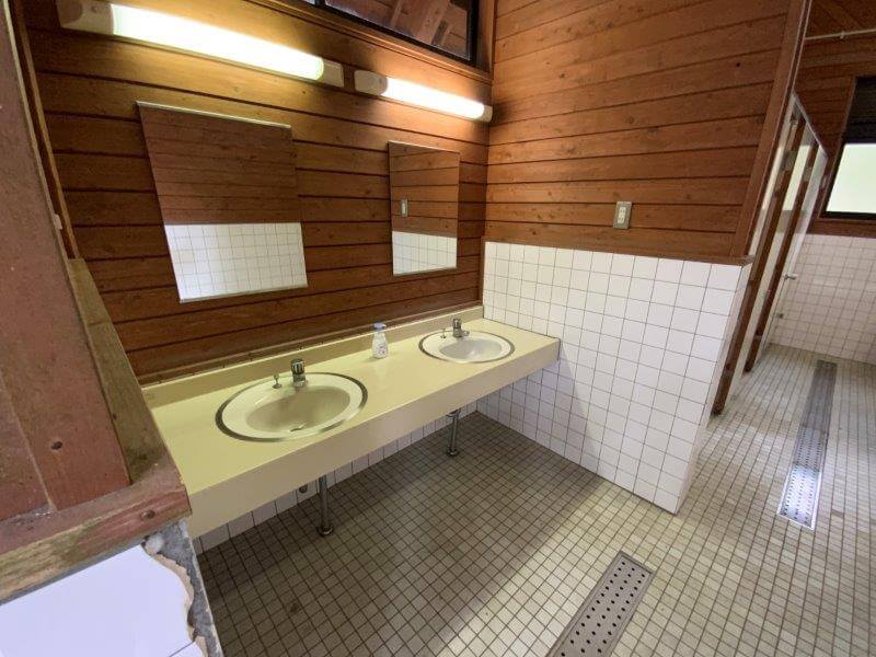 【御池キャンプ村】西側にあるトイレの手洗い場