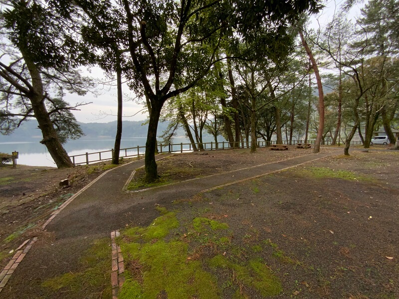 【御池キャンプ村】湖畔沿いのO(オオルリ)サイト