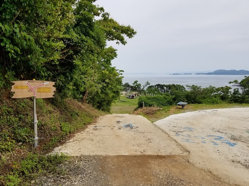 【西海橋オートキャンプ場】各テントサイトへ続く道